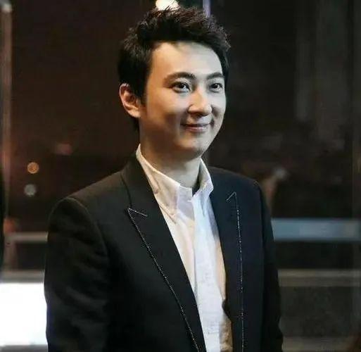 娱乐圈吃瓜博主小料是谁,揭秘幕后真相与幕后黑手