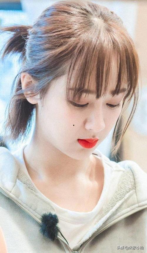 娱乐吃瓜四字女星是谁啊,她是如何成为娱乐圈焦点人物的？